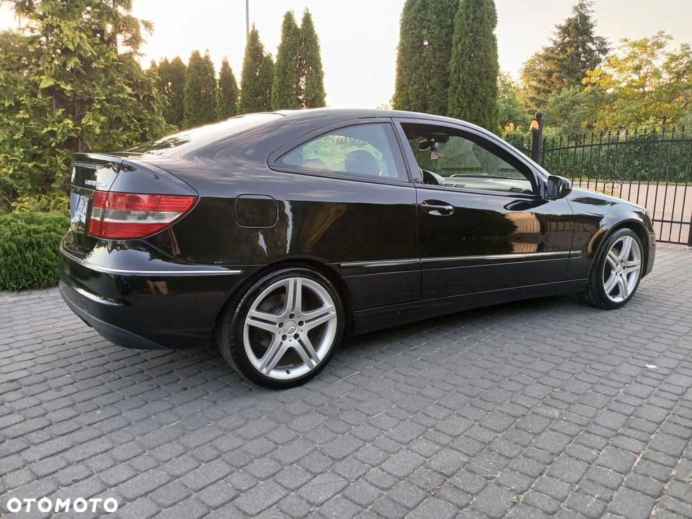 Mercedes-Benz CLC 200 Kompressor - 16