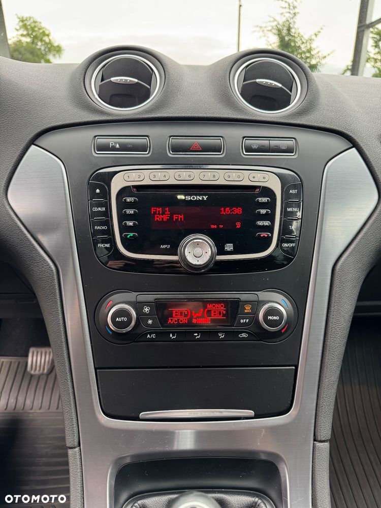 Ford Mondeo 2.0 TDCi Titanium - 11