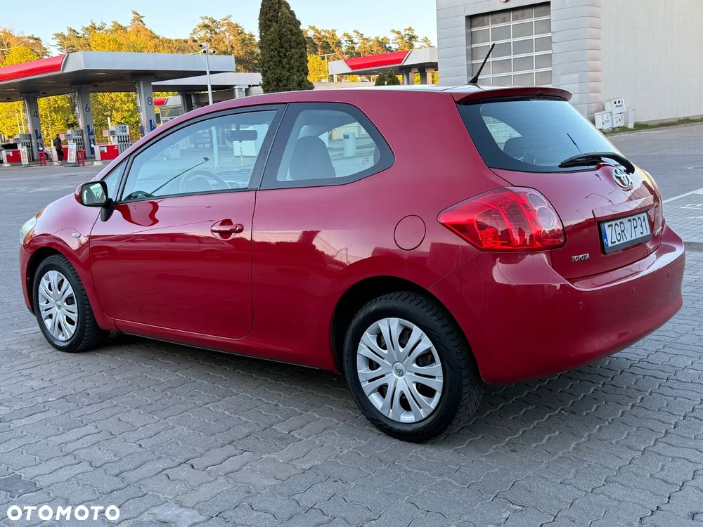 Toyota Auris - 12