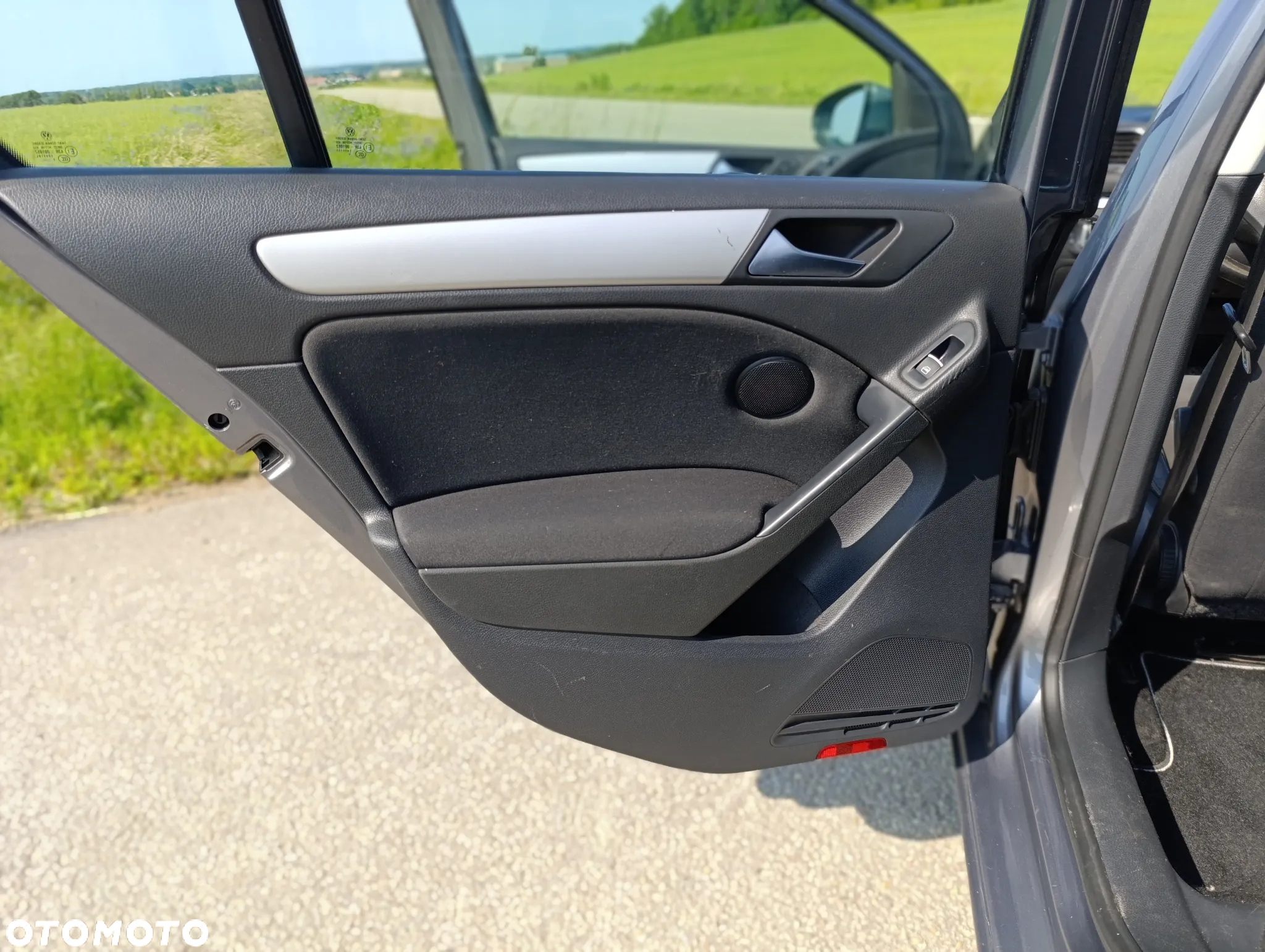 Volkswagen Golf VI 1.6 TDI Comfortline - 22