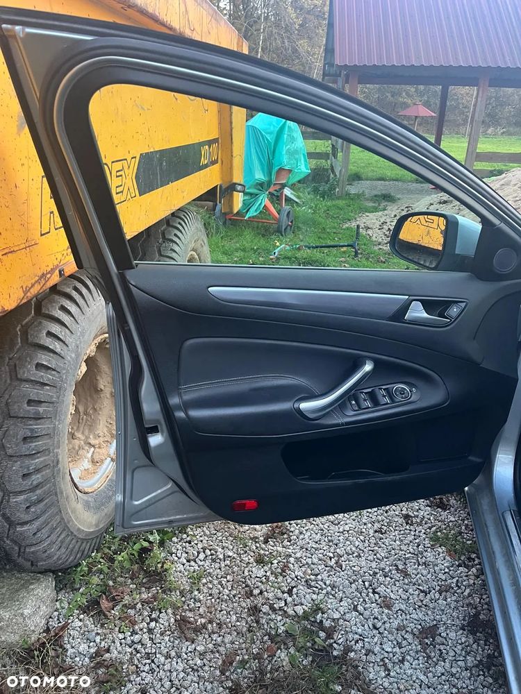 Ford Mondeo 2.2 TDCi Trend - 20