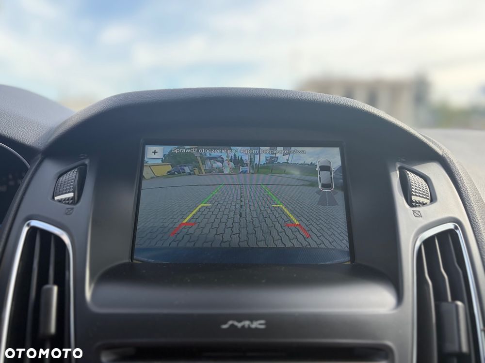 Ford Focus 1.0 EcoBoost Start-Stopp-System ST-LINE DESIGN - 27