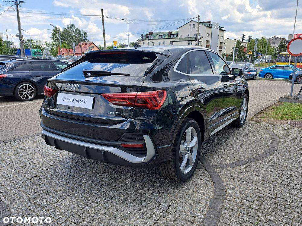 Audi Q3 Sportback - 6