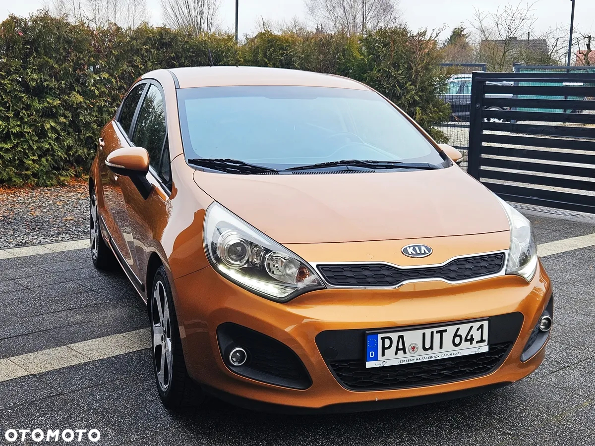 Kia Rio - 15