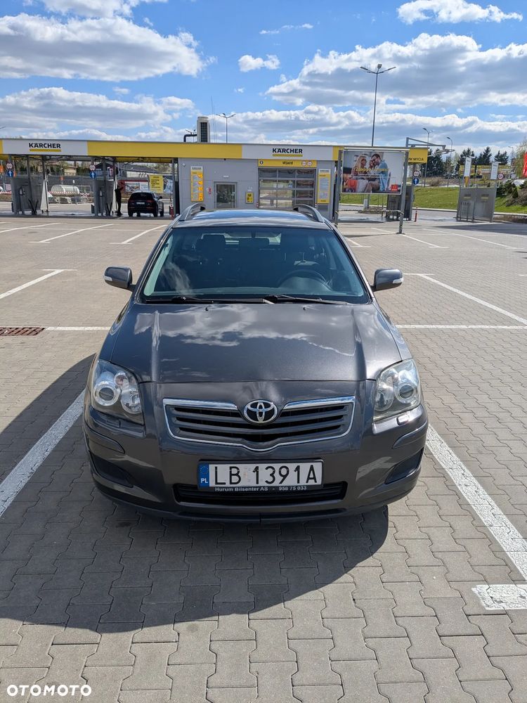 Toyota Avensis 1.6 VVT-i Luna - 5