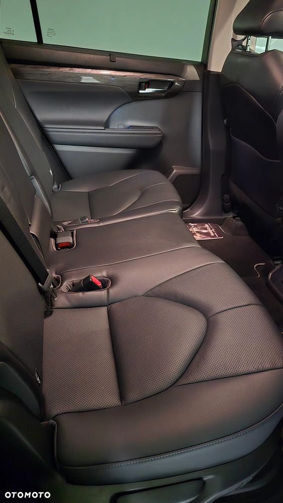 Toyota Highlander 2.5 Hybrid Executive Style - 16