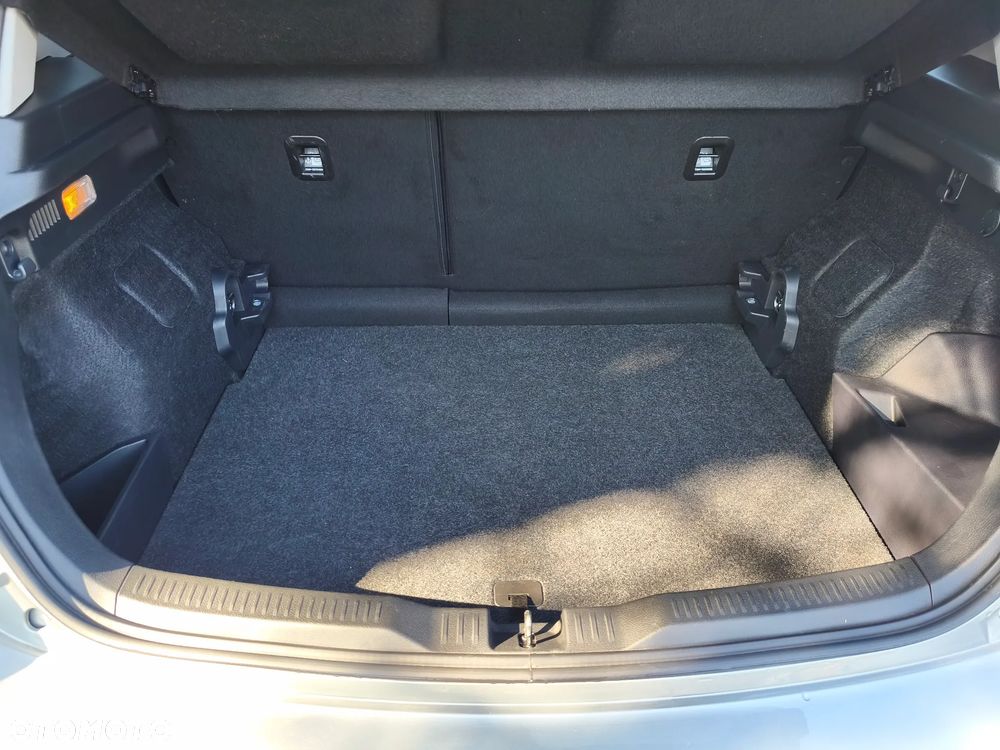 Toyota Auris - 28
