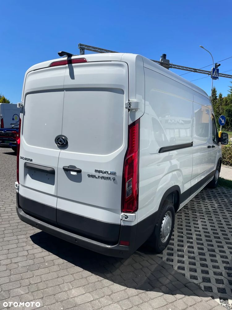 Maxus Deliver 9 - 5