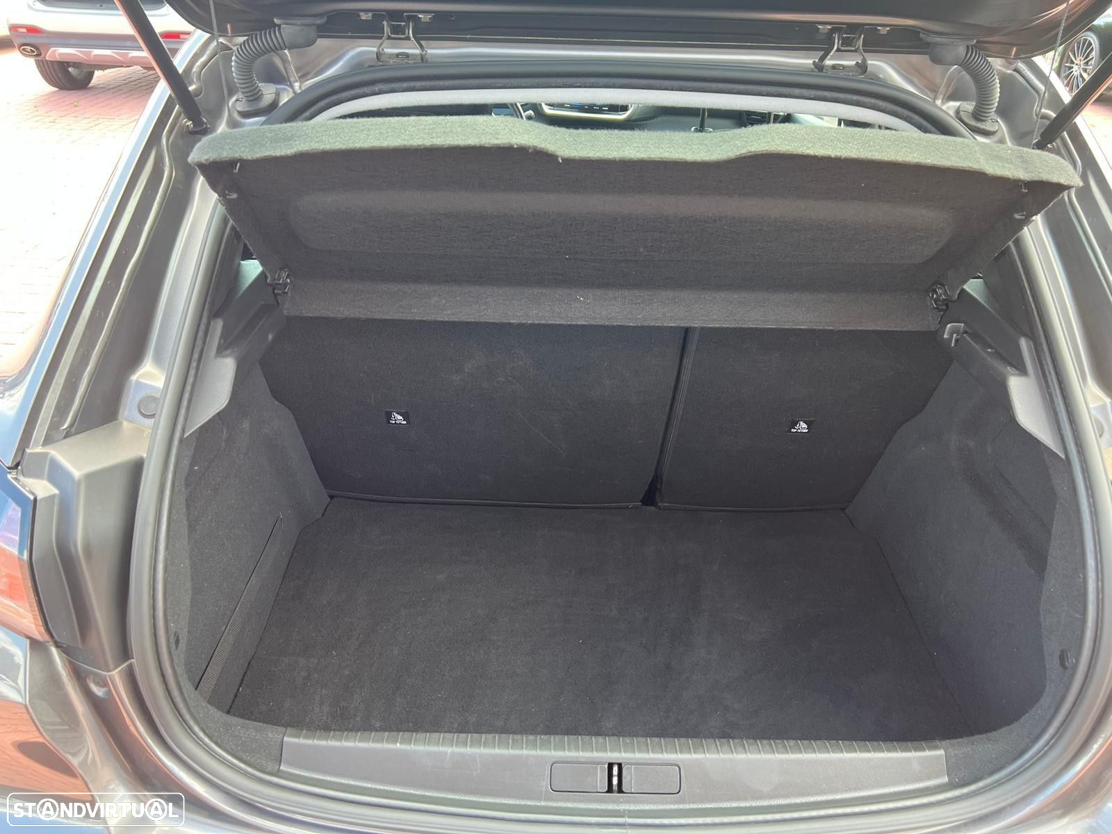 Peugeot 208 1.2 PureTech Active Pack - 10