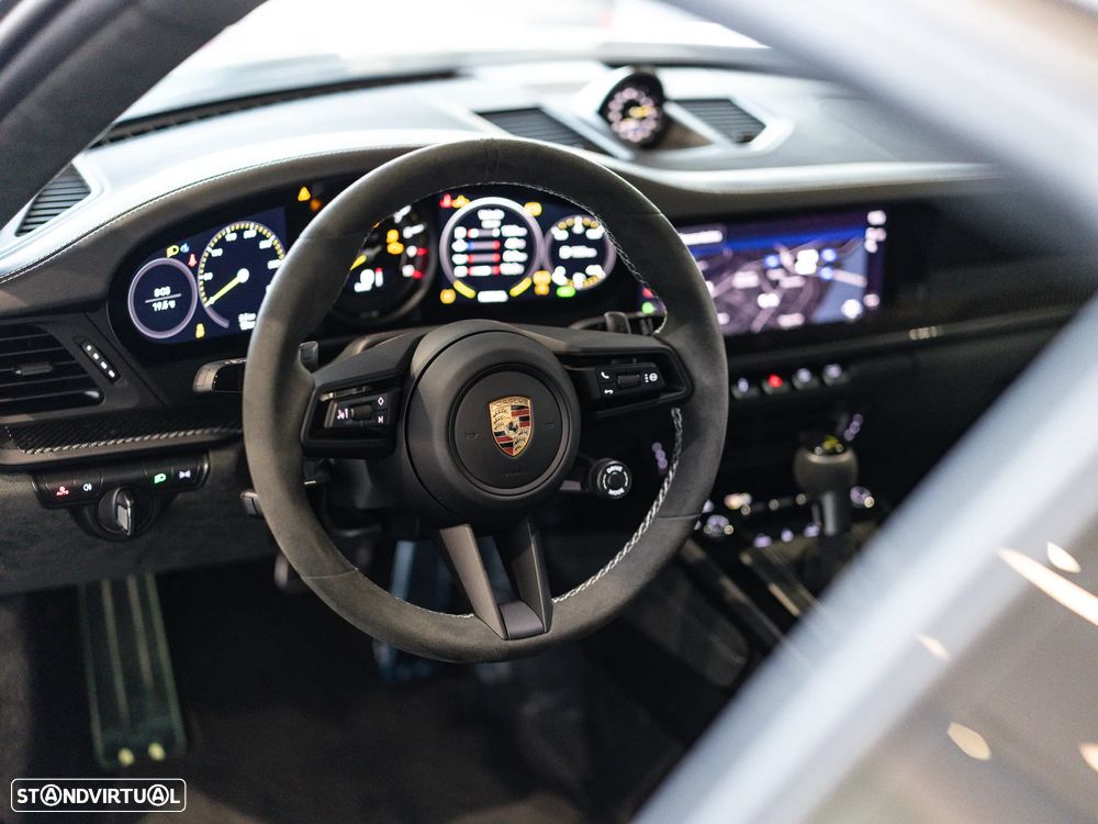 Porsche 911 (992) GT3 PDK - 36