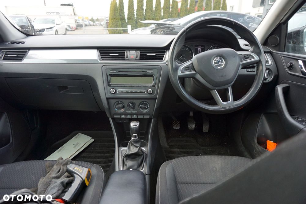 SKODA RAPID NH3 HB 2014 LF9E 1.2 TSI CBZA 86KM MFX BIAŁY na części - 12
