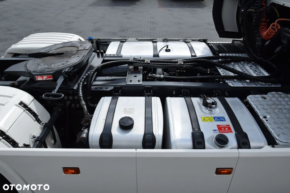 Scania 500S / FULL AIRMATIC / HYDRAULIKA / RETARDER / KLIMATYZACJA POSTOJOWA / ACC / KLIMA / 2 ZBIORNIKI PALIWA / FULL LEDY / FULL SPOILERY / SERWISOWANA / SPROWADZONA - 19