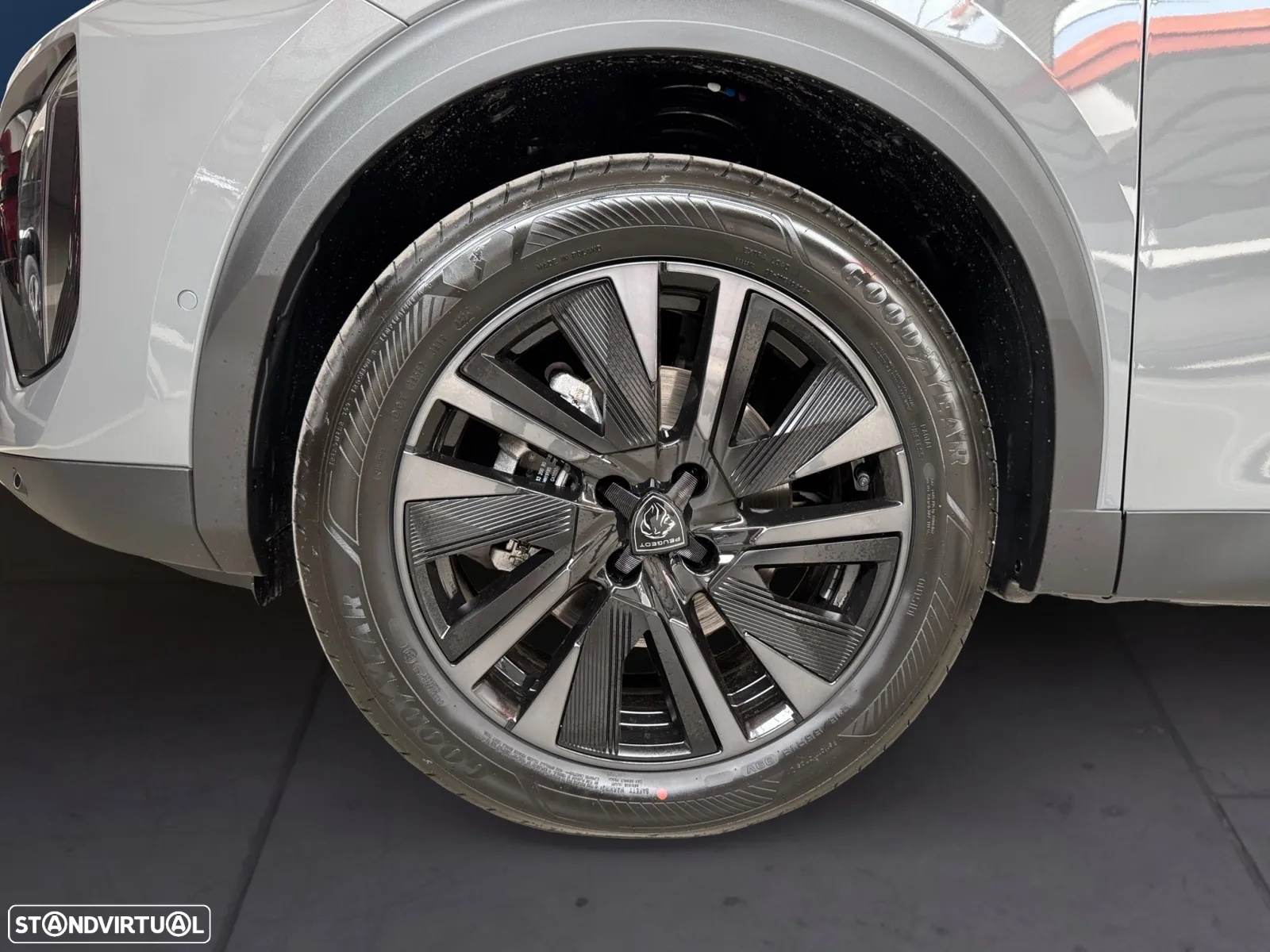 Peugeot e-2008 54 kWh GT - 9