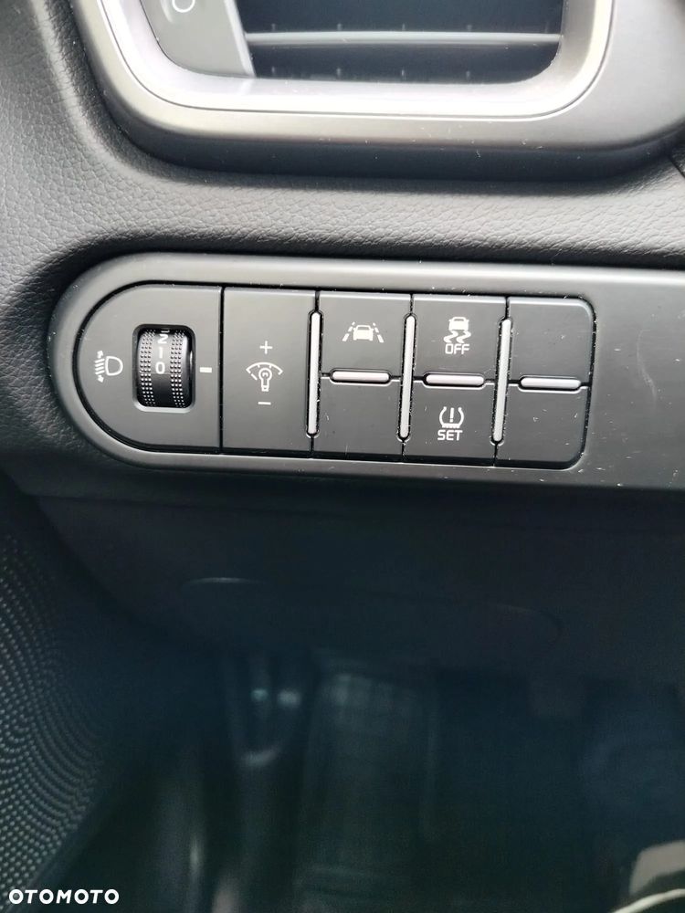 Kia XCeed 1.5 T-GDI M - 9