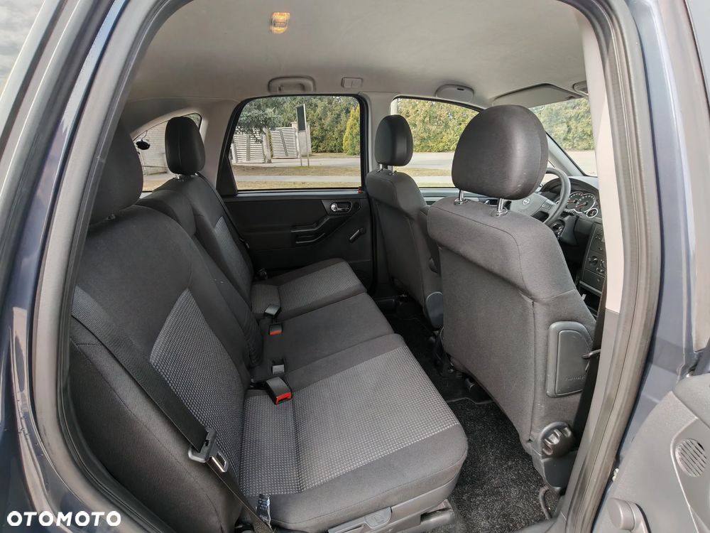 Opel Meriva - 8