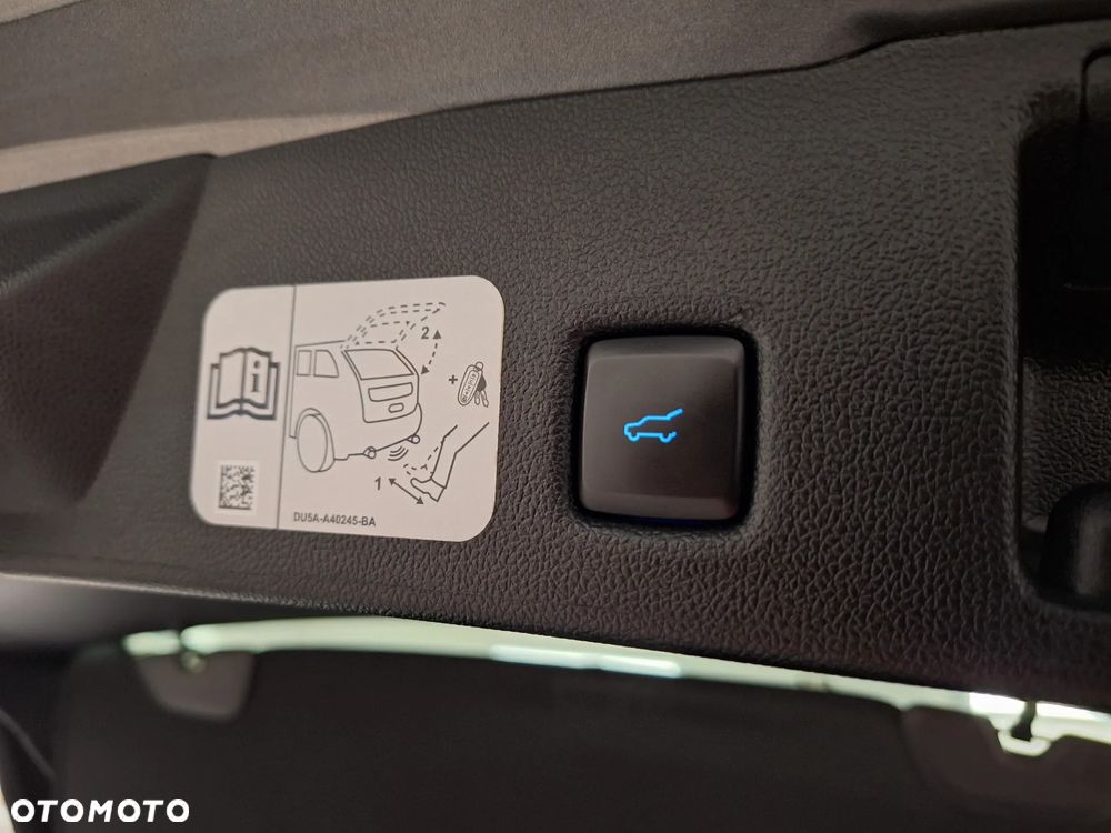 Ford Kuga 2.0 EcoBlue 4x4 ST-LINE X - 26