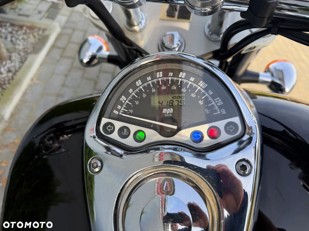 Honda VTX - 23