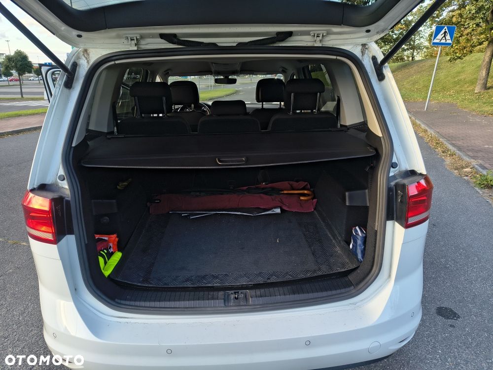 Volkswagen Touran - 7