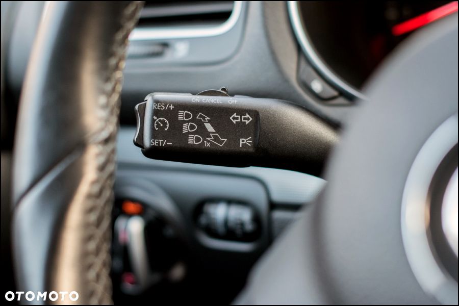 Volkswagen Golf - 20