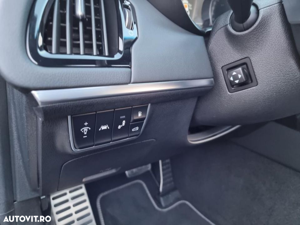 Kia Stinger 2.2 CRDI AWD GT Line - 36