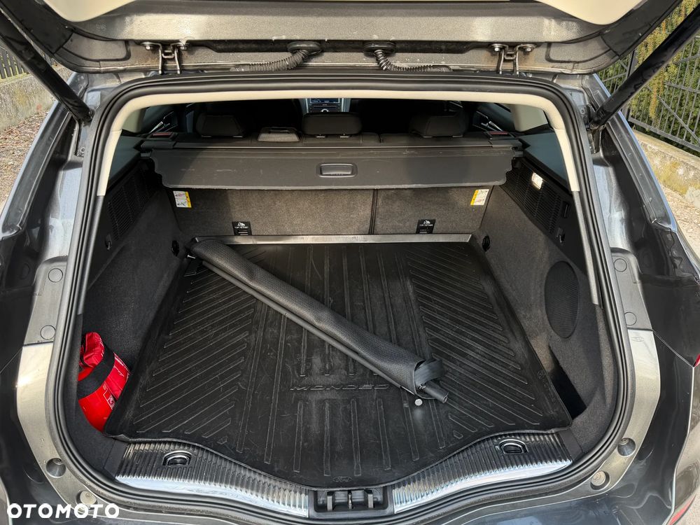 Ford Mondeo SW 2.0 EcoBlue Titanium - 35