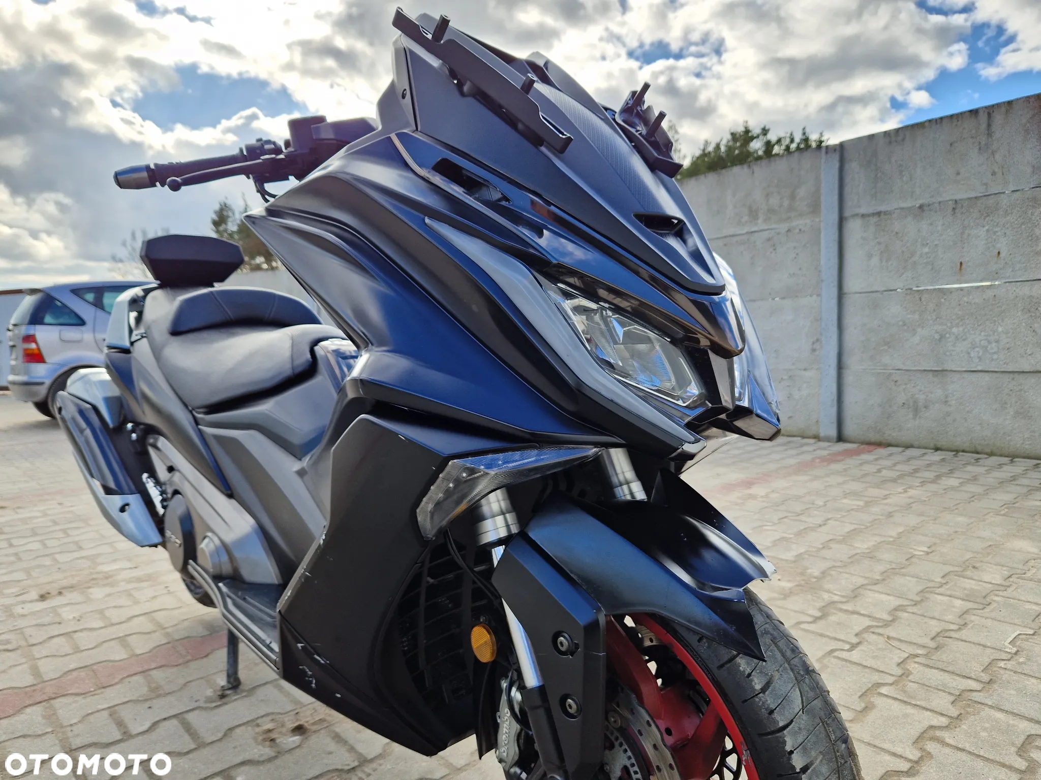 Kymco AK 550 - 33