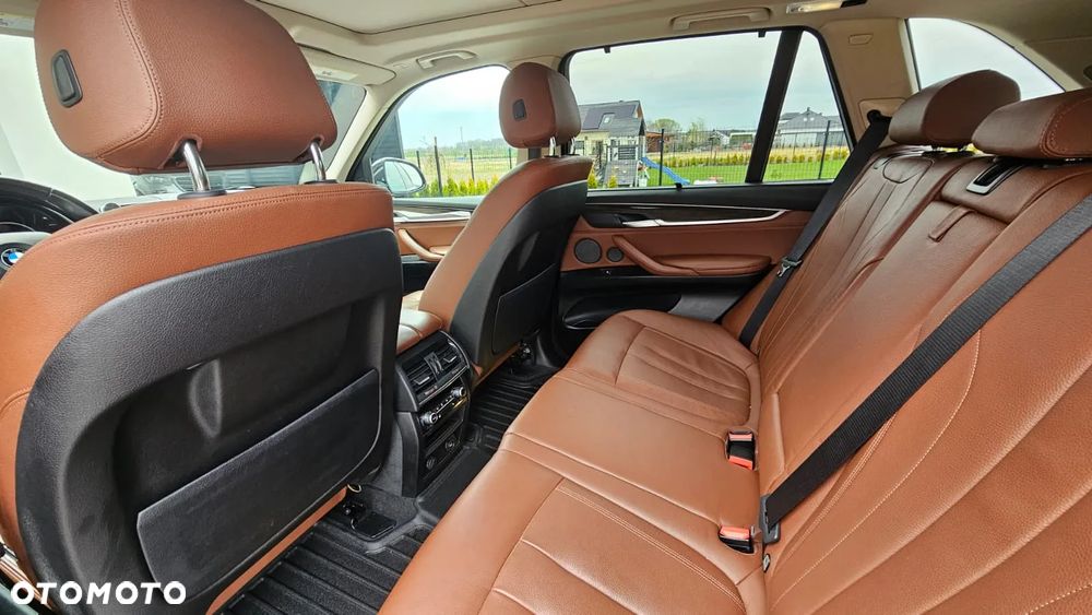 BMW X5 xDrive35i - 11