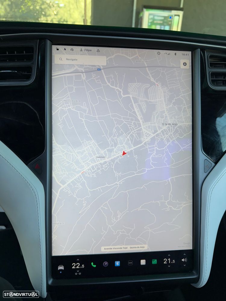 Tesla Model X 100D - 10