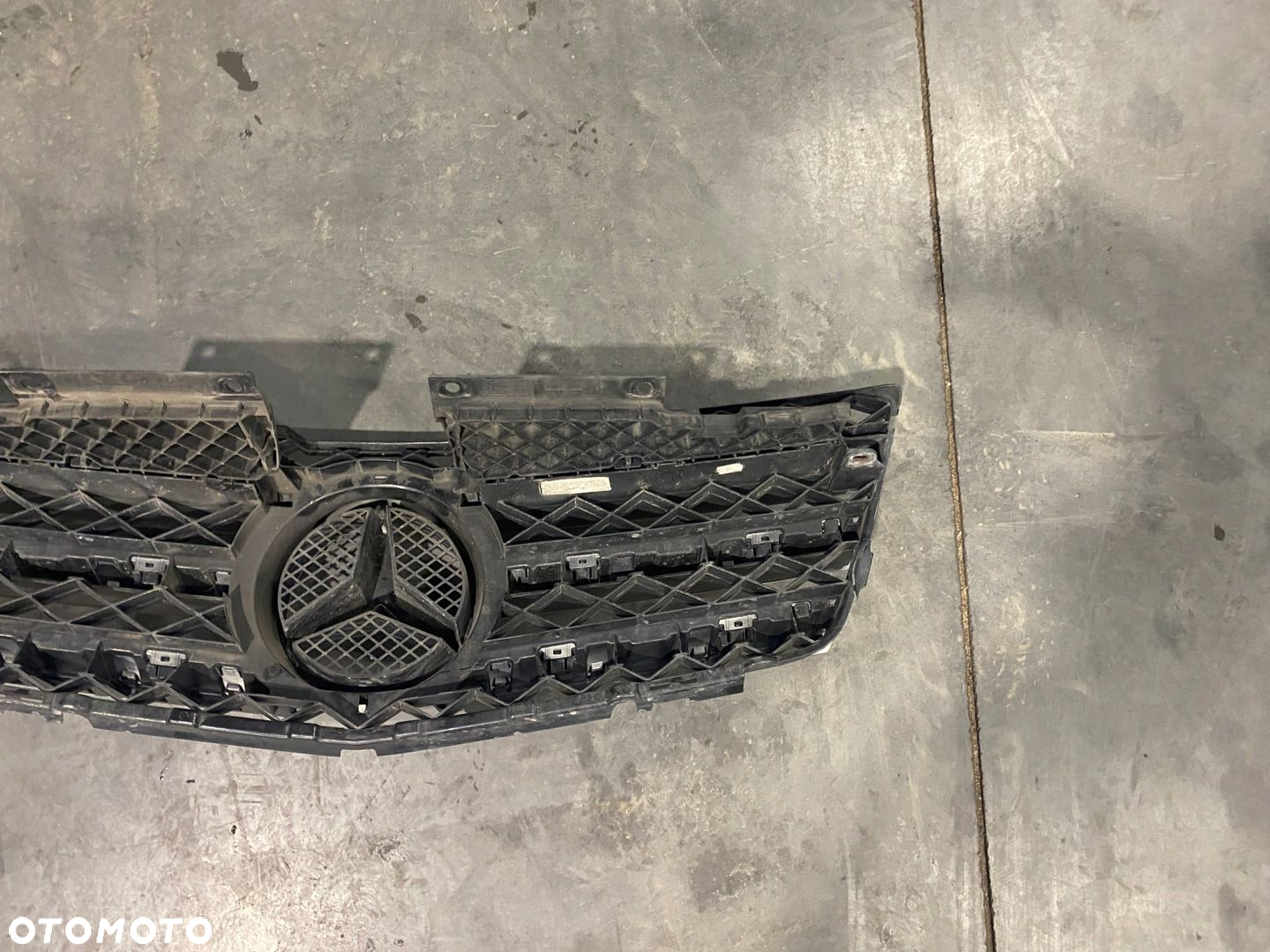 MERCEDES W204 GRILL ATRAPA A2078880260 - 8