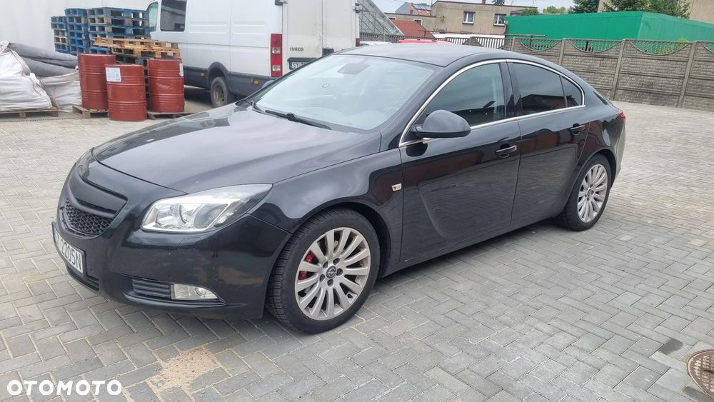 Opel Insignia 2.0 T Cosmo - 1