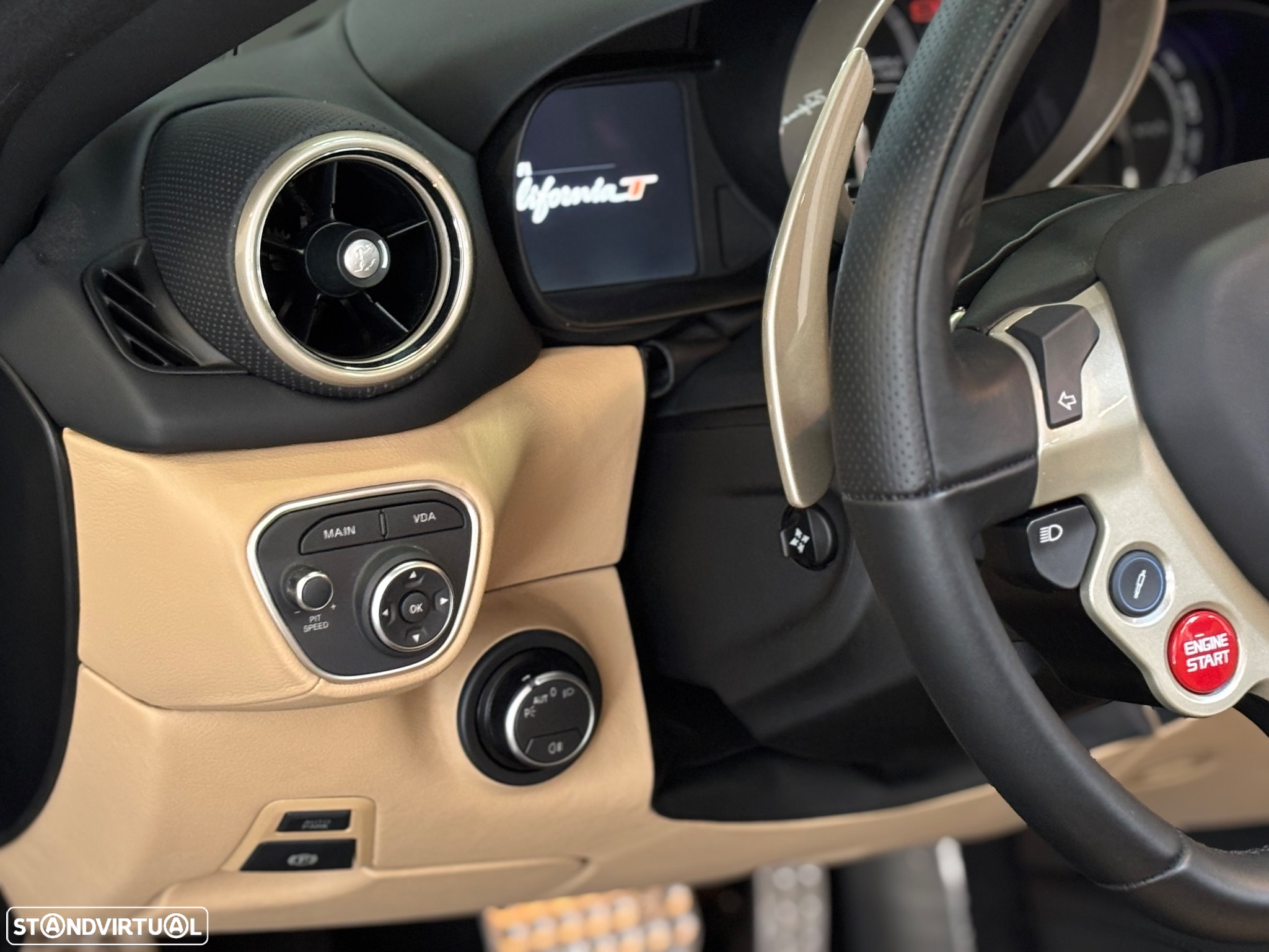 Ferrari California T - 43