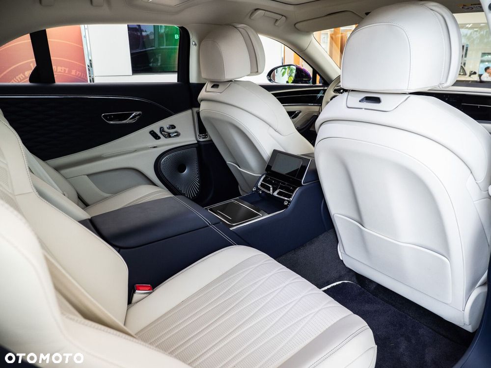 Bentley Flying Spur - 19