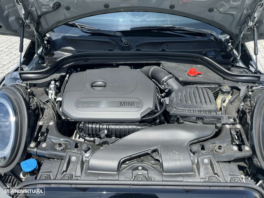 MINI 3 Portas Cooper Premium Essential Auto - 22