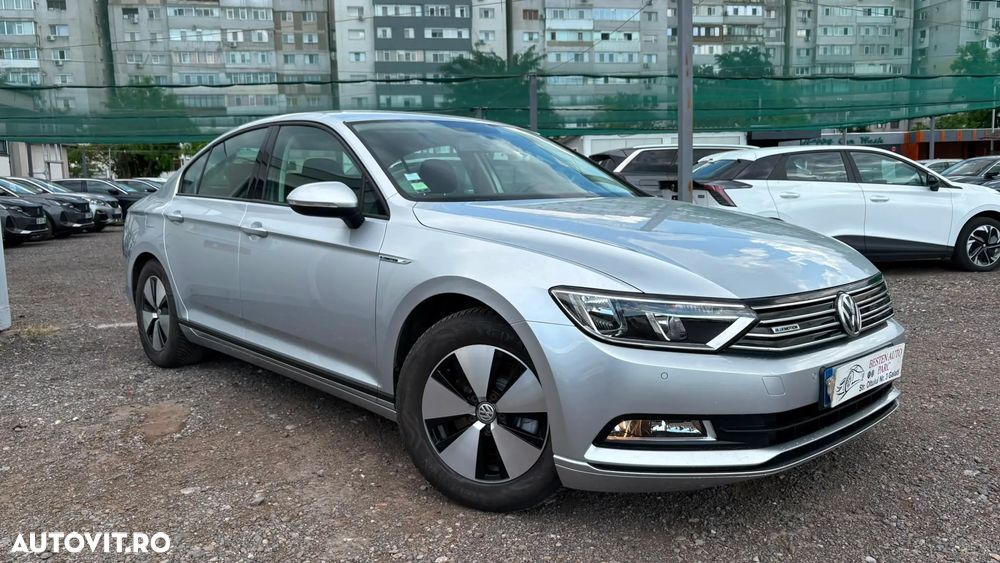 Volkswagen Passat - 29