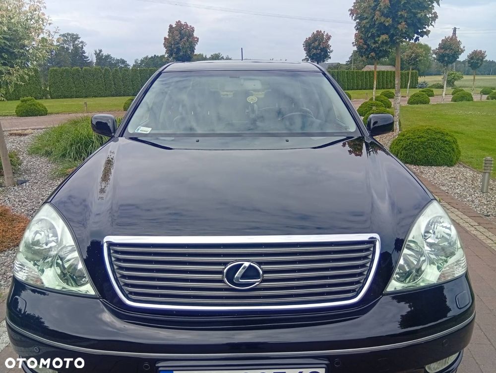 Lexus LS - 1