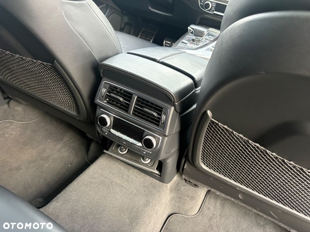 Audi A6 Avant - 13