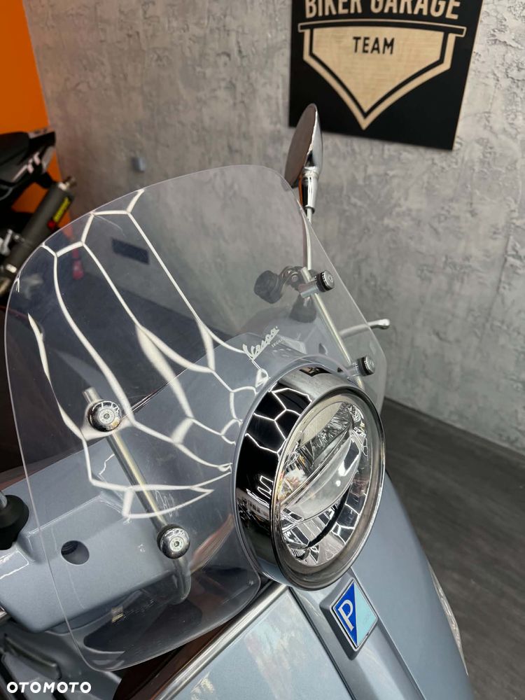 Vespa GTS - 16