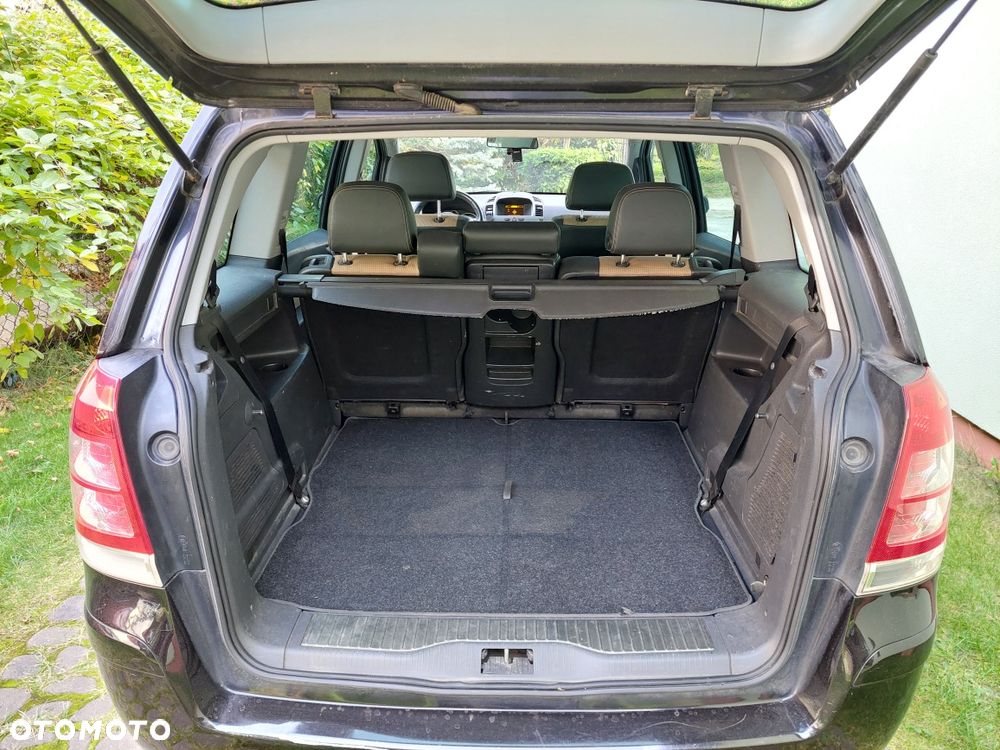 Opel Zafira - 8