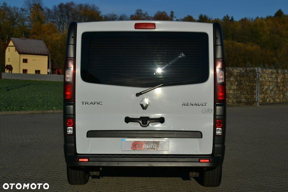 Renault Trafic - 8