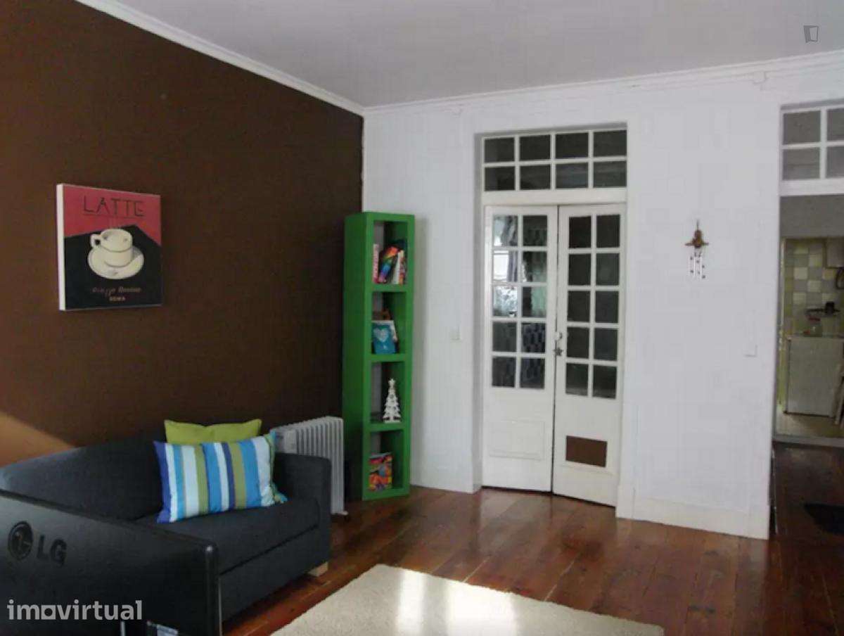 Apartamento com 1 quartos - localizado em Princípe Real Lisbon - Grande imagem: 3/15
