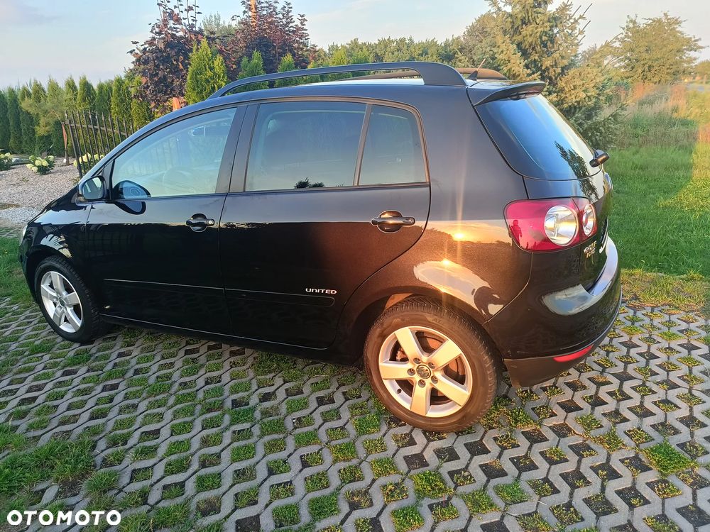 Volkswagen Golf Plus - 12
