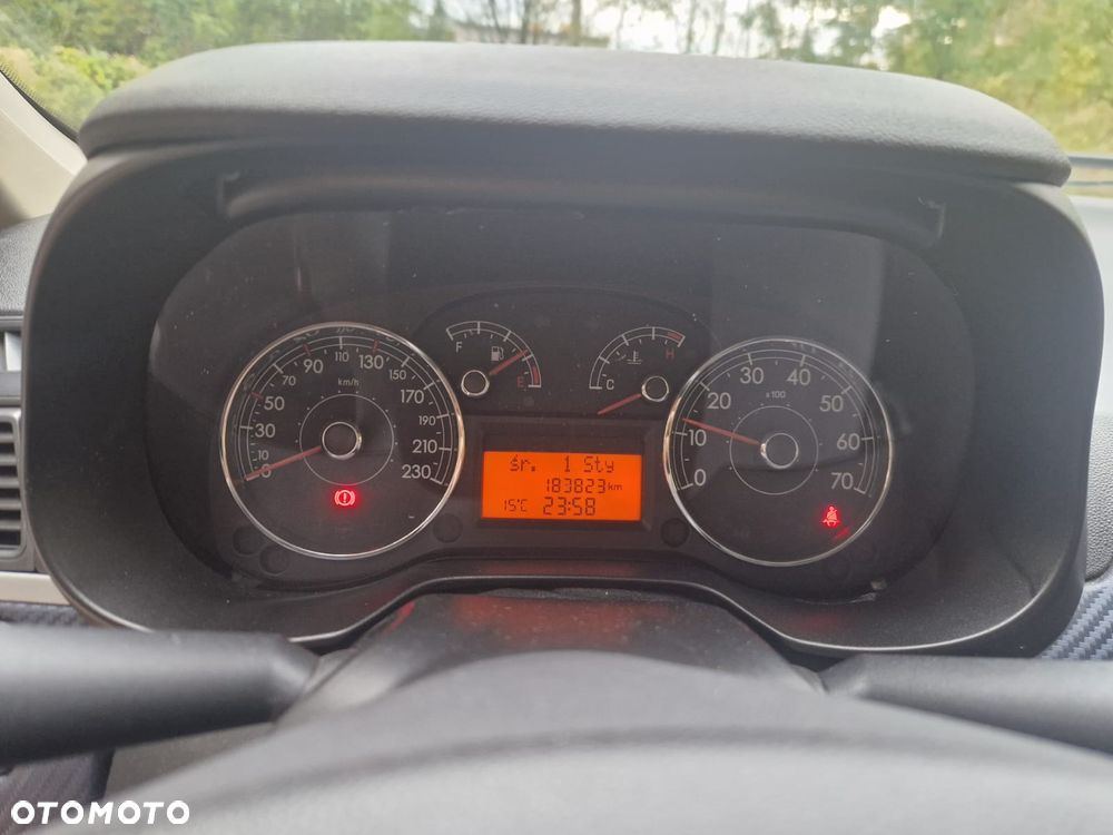 Fiat Grande Punto - 12