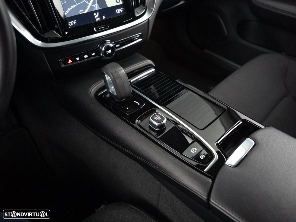 Volvo V60 2.0 T6 AWD TE Inscription Expression - 26