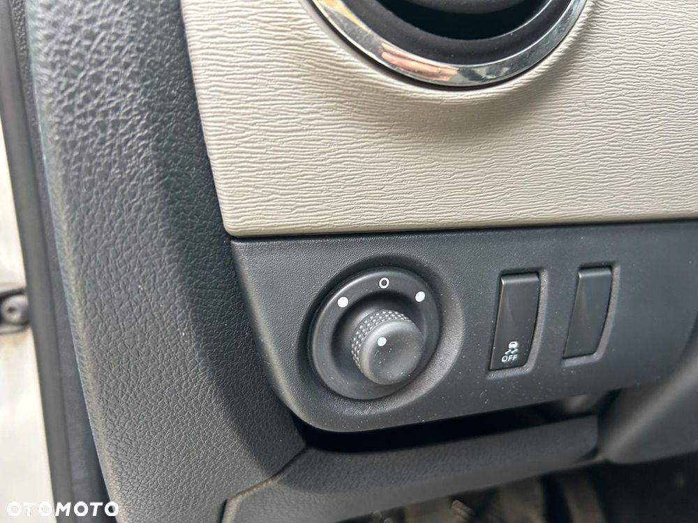 Dacia Lodgy 1.6 Ambiance - 27