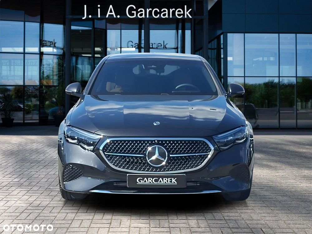 Mercedes-Benz Klasa E - 9