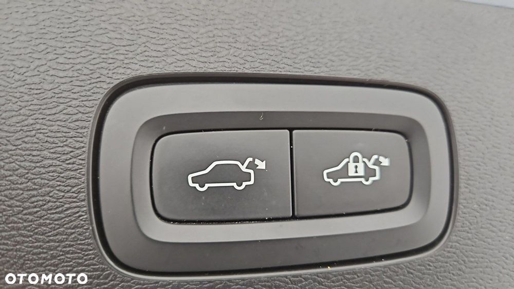 Volvo V60 B3 B Momentum Pro - 23