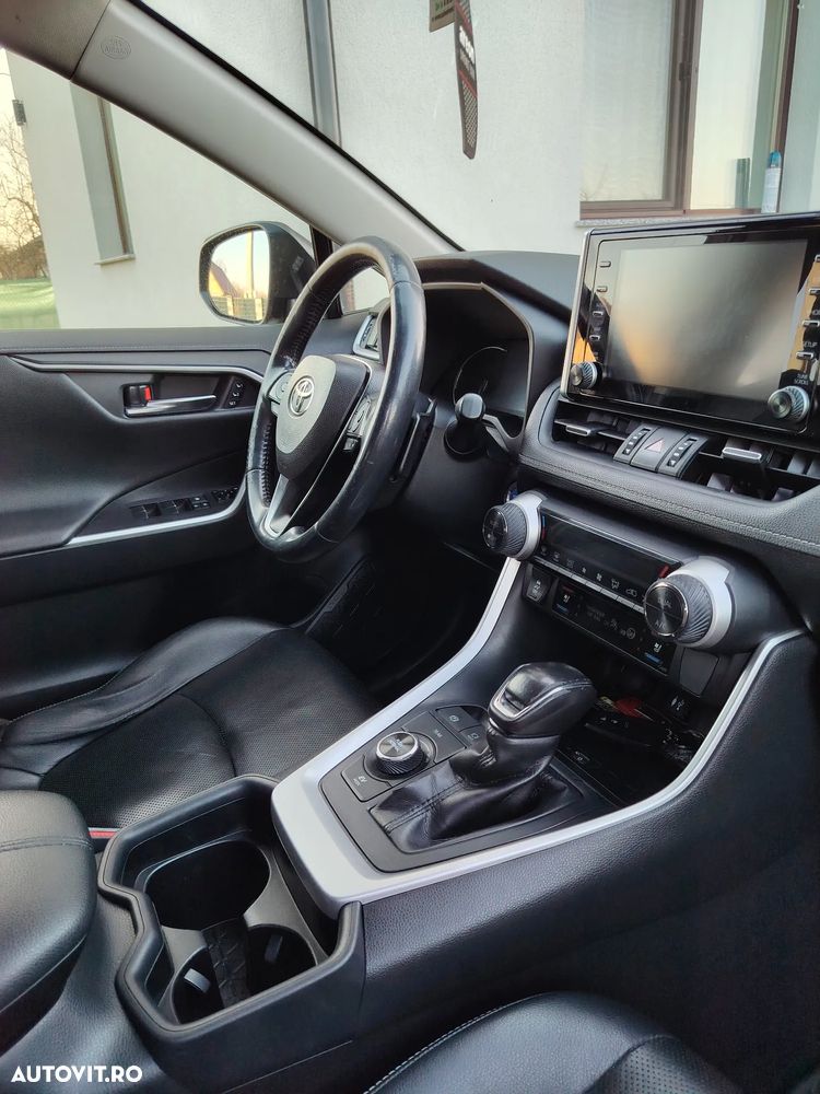 Toyota RAV4 - 3