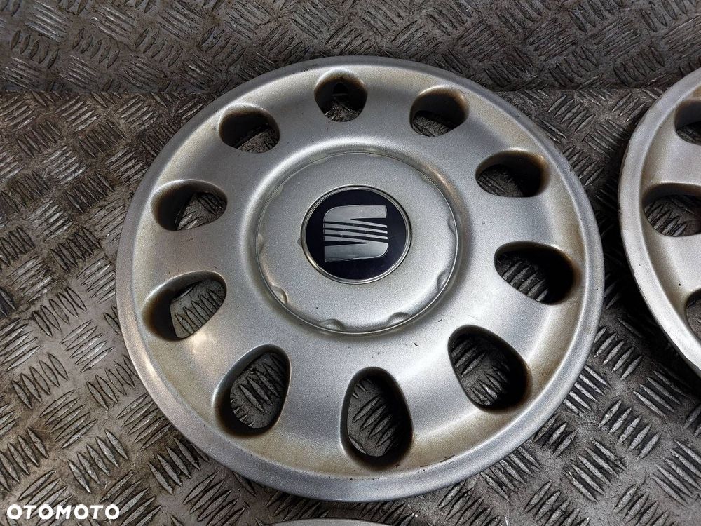 KOŁPAK KOŁPAKI KOMPLET 15" 15 R15 SEAT 1M0601147 - 2