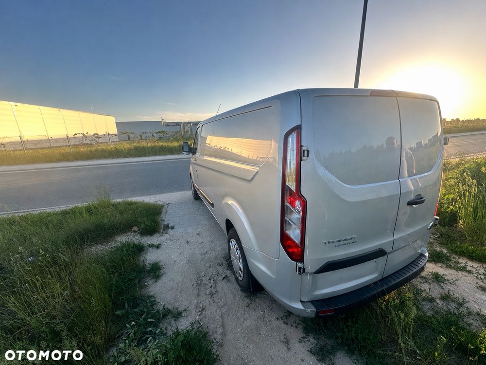 Ford TRANSIT CUSTOM - 3