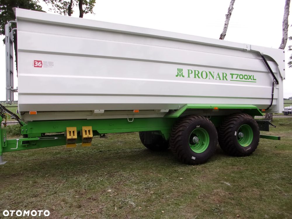 Pronar Przyczepa skorupowa PRONAR T-700XL -14.7t; T-679M -12t, tandem, (za dopłatą - nadstawy, plandeka, oś skrętna) - 13
